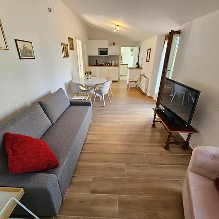 Residenza Albalonga Alloggio in famiglia