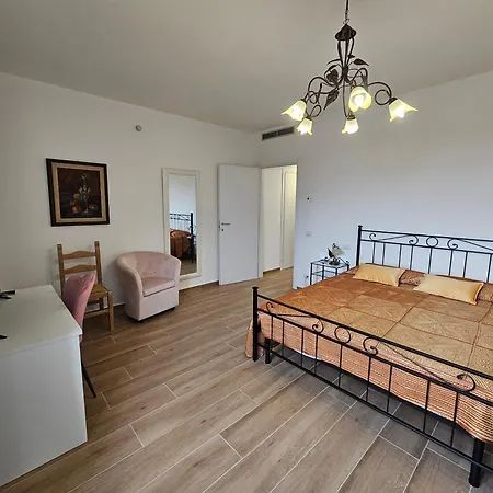 Residenza Albalonga בית אירוח *