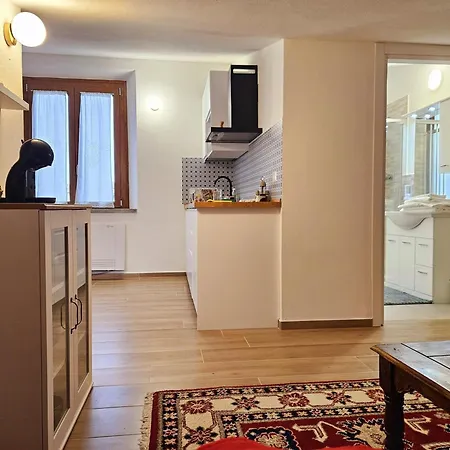 ホームステイ Residenza Albalonga *